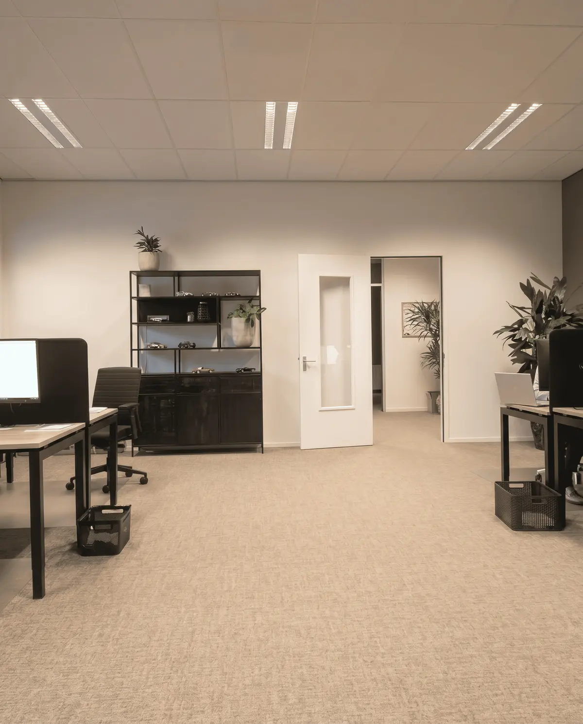 Kantoorinrichting - Prins Totaalbouw