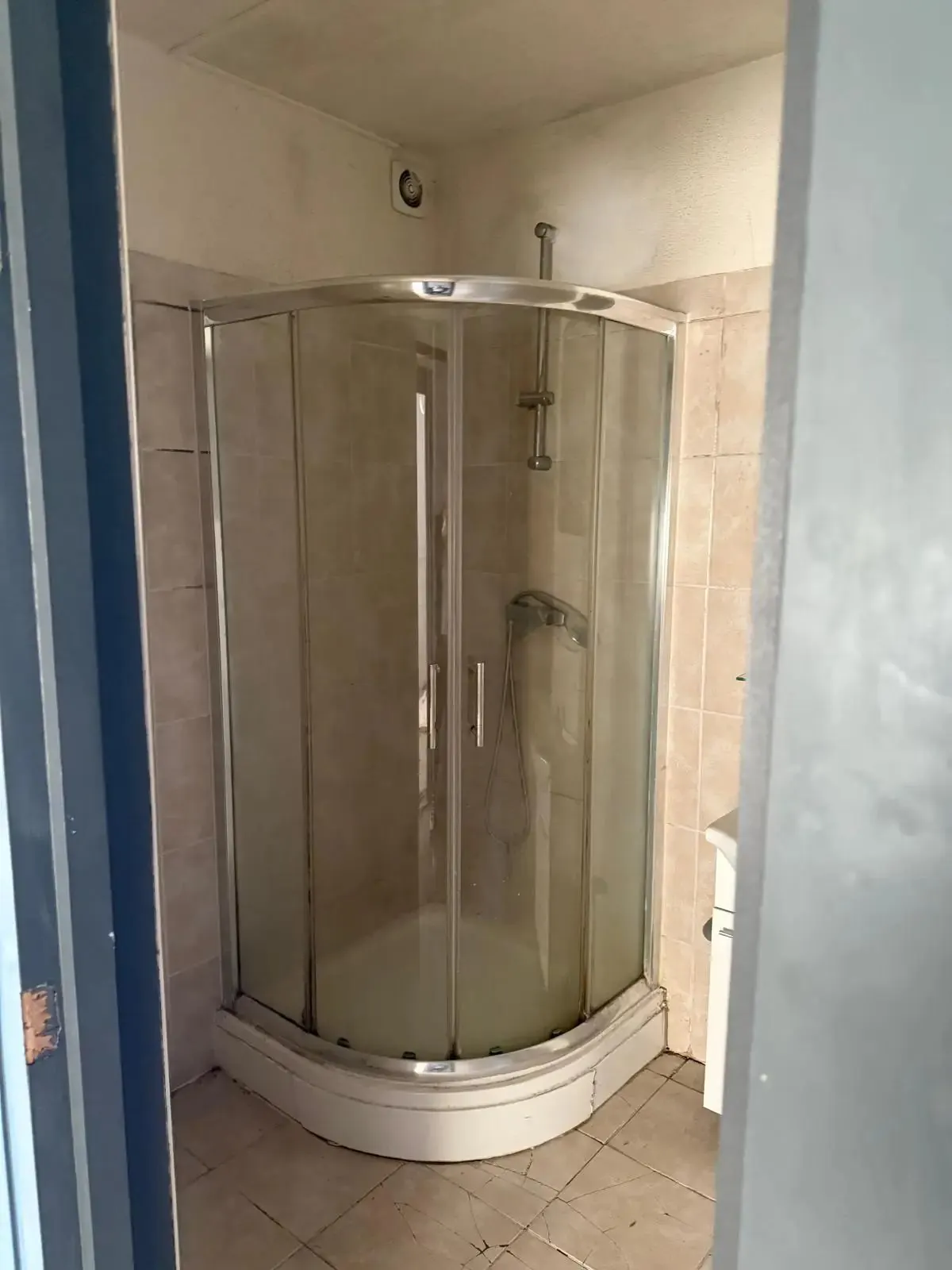 Badkamer voor verbouwing
