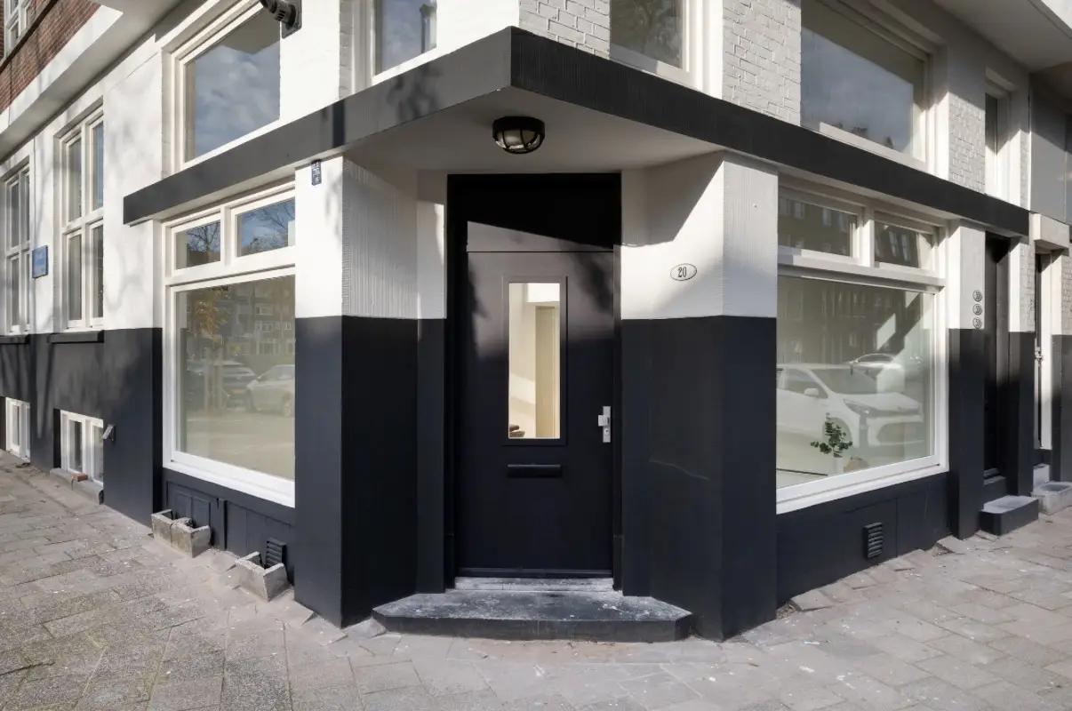 Stalen taatsdeur op maat door Prins Totaalbouw
